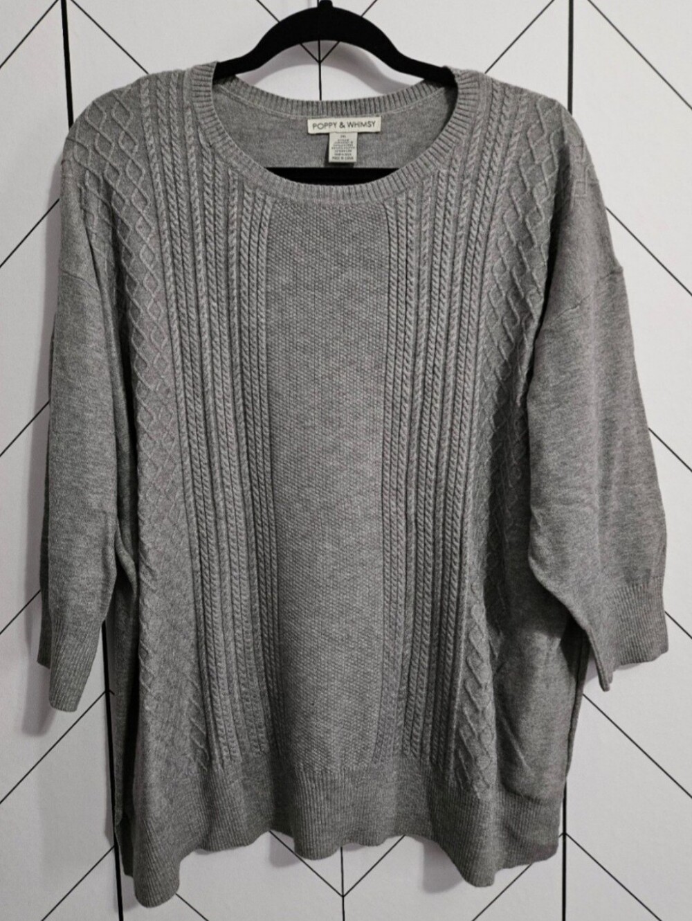 Poppy & Whimsey Grey Crew Neck 3/4 Sleeve Sweater, Size 2XL